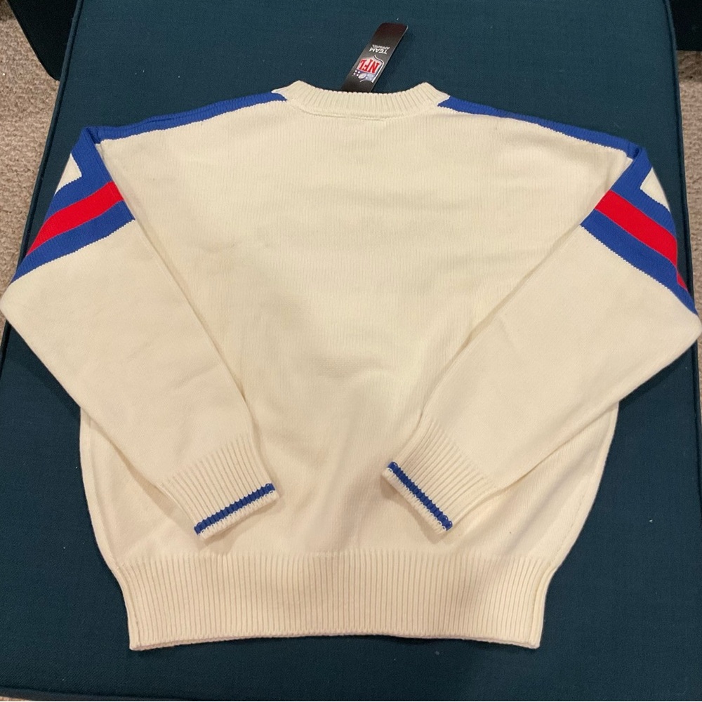 Women's WEAR by Erin Andrews Cream
New England Patriots Stripe Sweater Sz M NWT - Picture 8 of 9